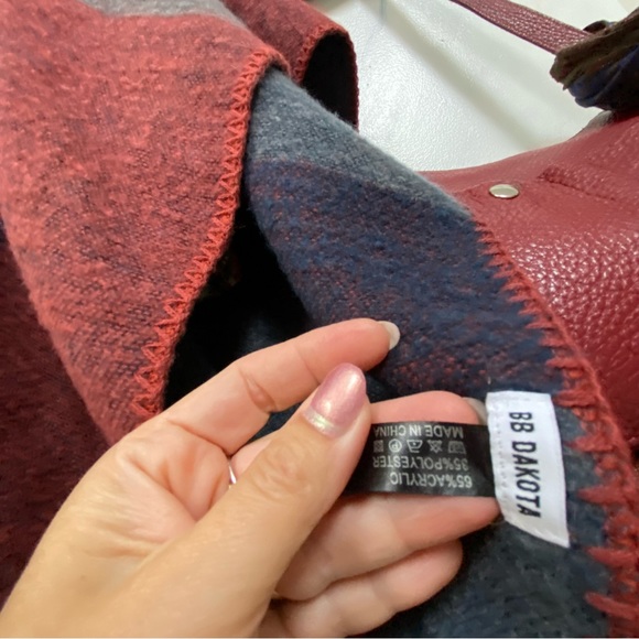 BB DOKOTA reversible cape/body wrap w country:prairie/western/cottage vibe - Picture 8 of 14